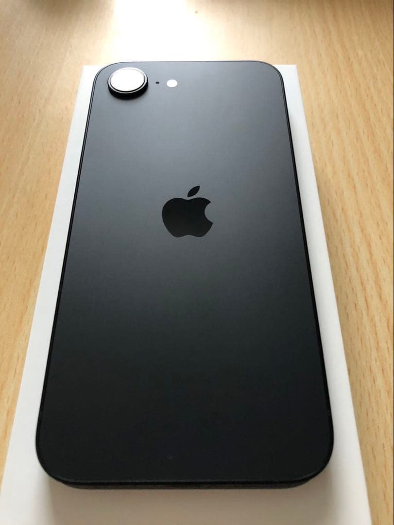 【美品】iPhone16e 128GB バッテリー100%