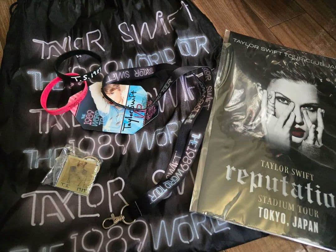 Taylor Swift 1989 グッズ+reputation 1&2
