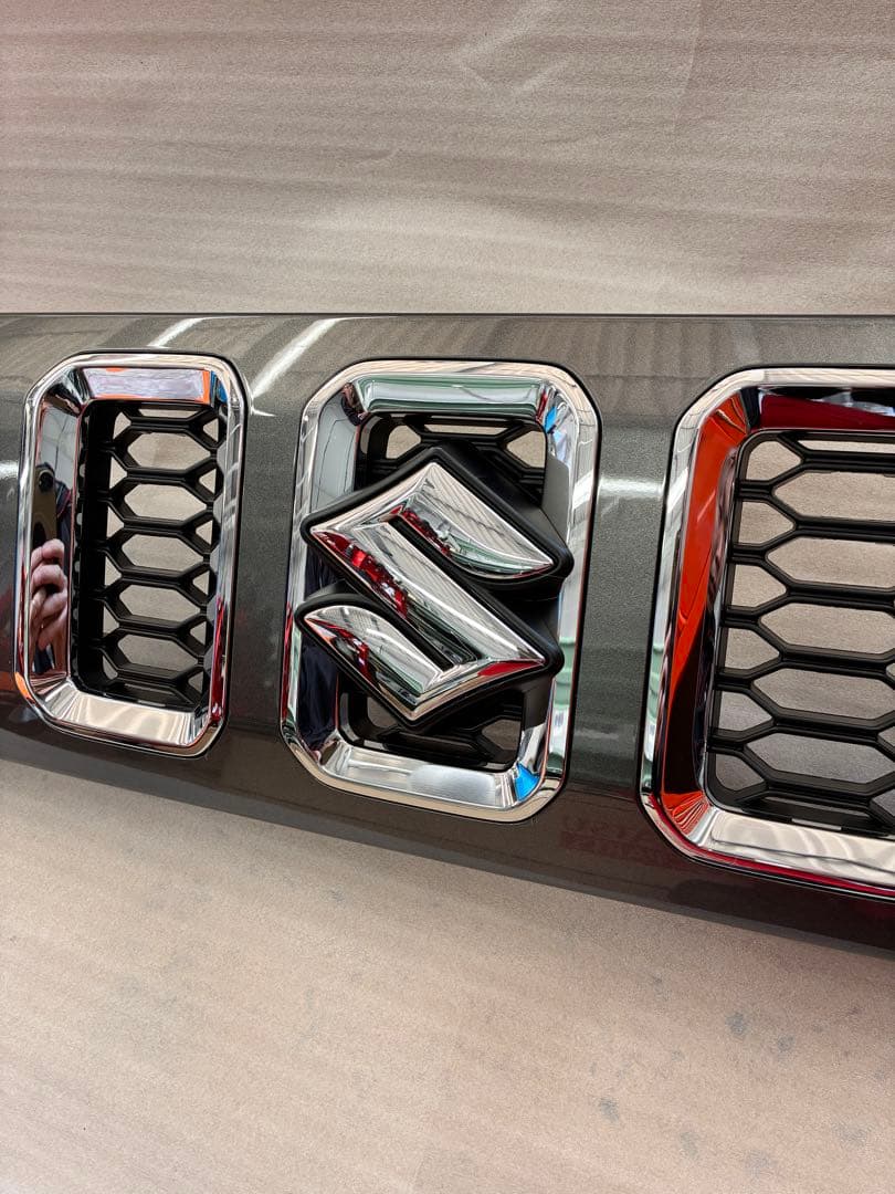 ジムニーノマド　ジムニー　ジムニーシエラ　グリル　時間によりますが即日発送可