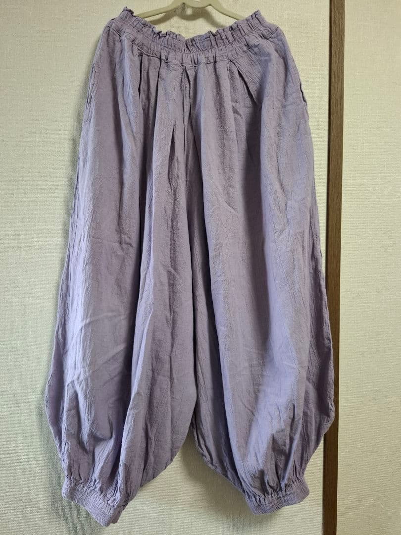 ヂェン先生の日常着 バルーンパンツ Mサイズ　ラベンダー