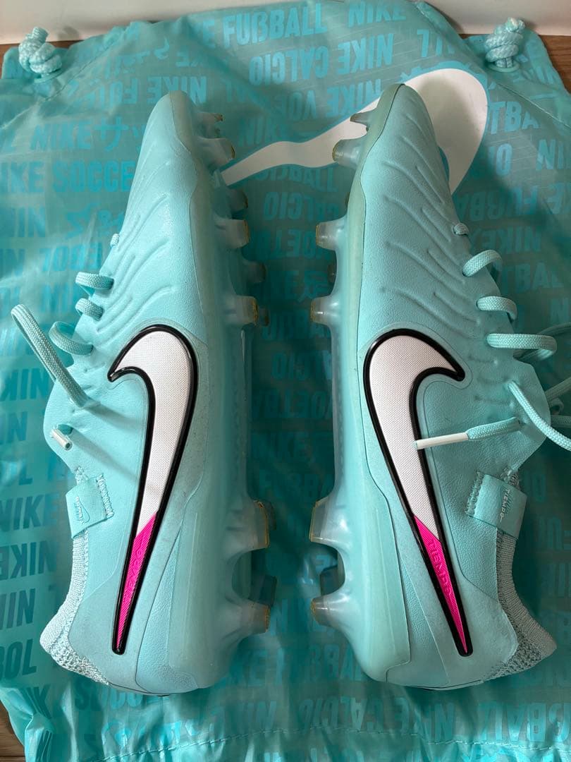 ナイキ ティエンポ レジェンド 10 エリートFG 収納バッグ付き