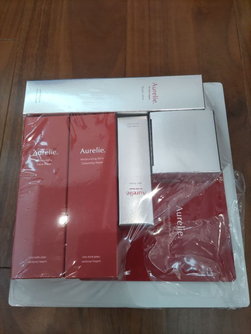 オレリー　Aurelie プレミアムエイジング集中ケア　6点セット　メグミ