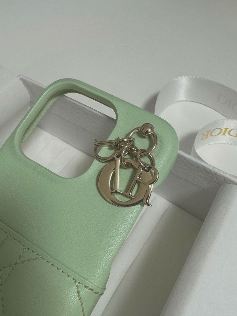 ［美品］DIOR パステルミント★iPhone15proケース