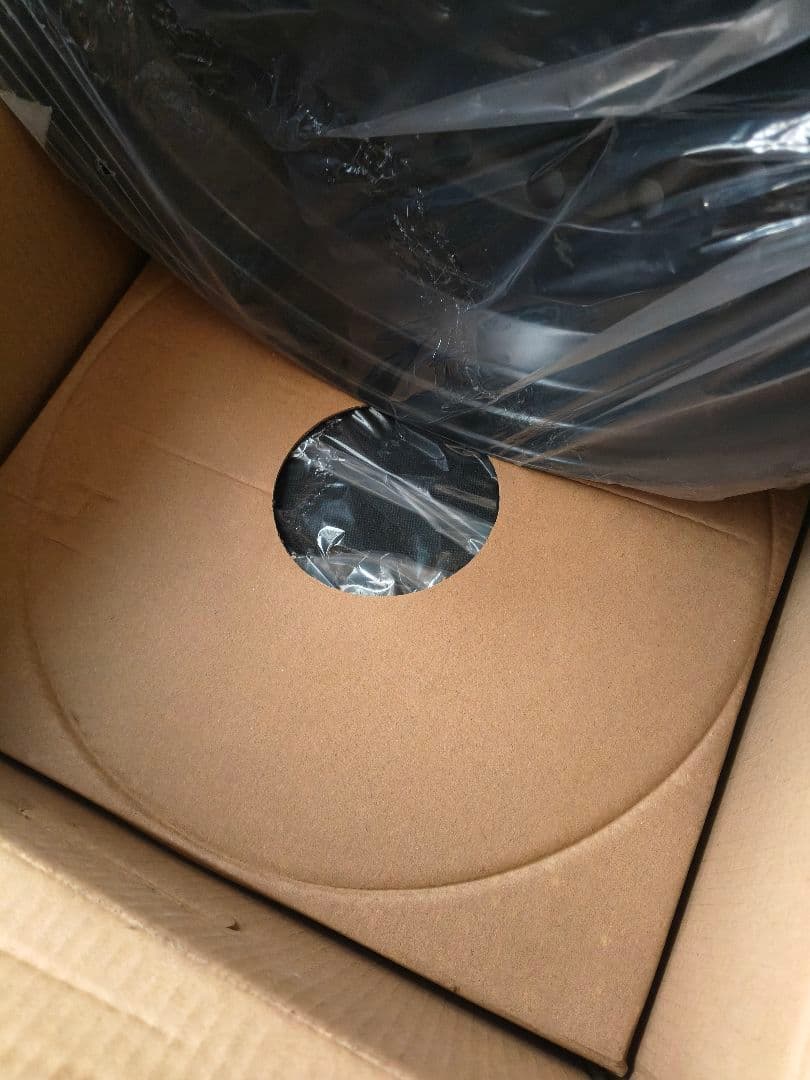 恐らく新車外し 未使用 14インチ 黒色 鉄ホイール