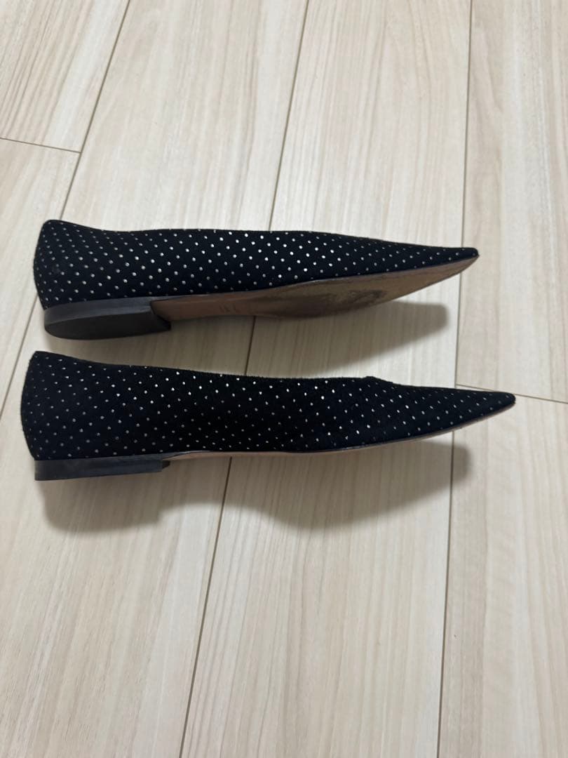 PELLICO ブラック ポインテッドトゥ フラットシューズ