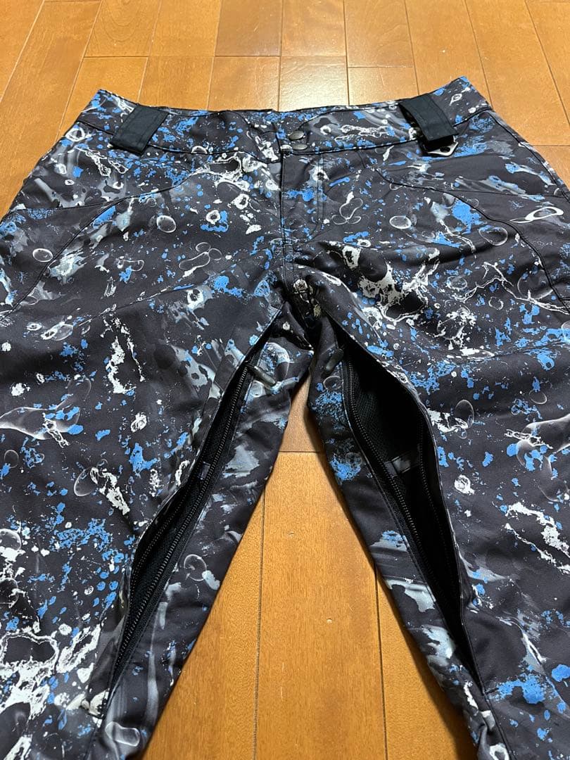 オークリー　スノーボードウエア　上下セット