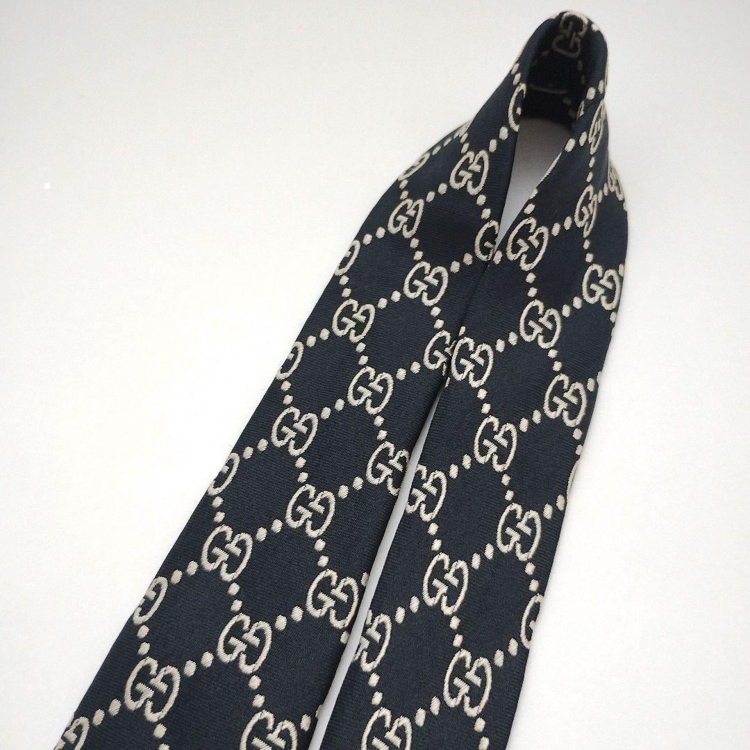 【美品】グッチ ネクタイ ネイビー 濃紺 GGチェーン柄 高級【イタリア製】