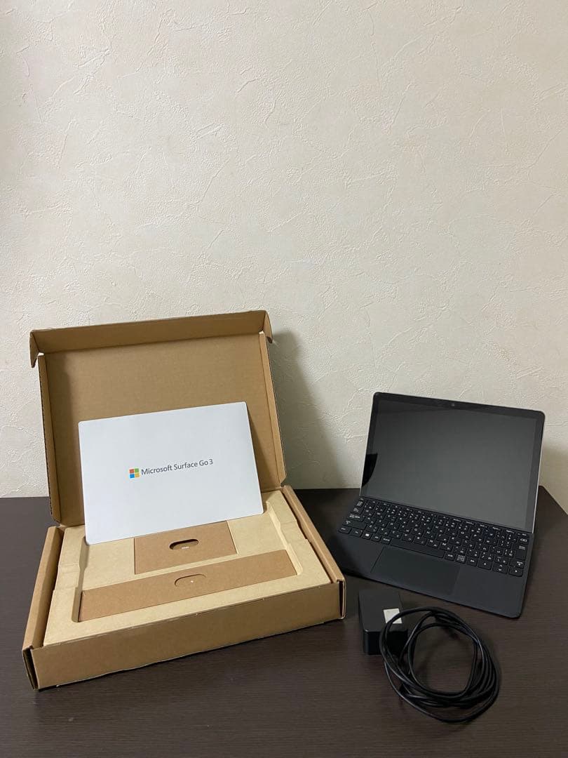 Surface Go 3 64GB Pentium 付属品完備 初期化済み