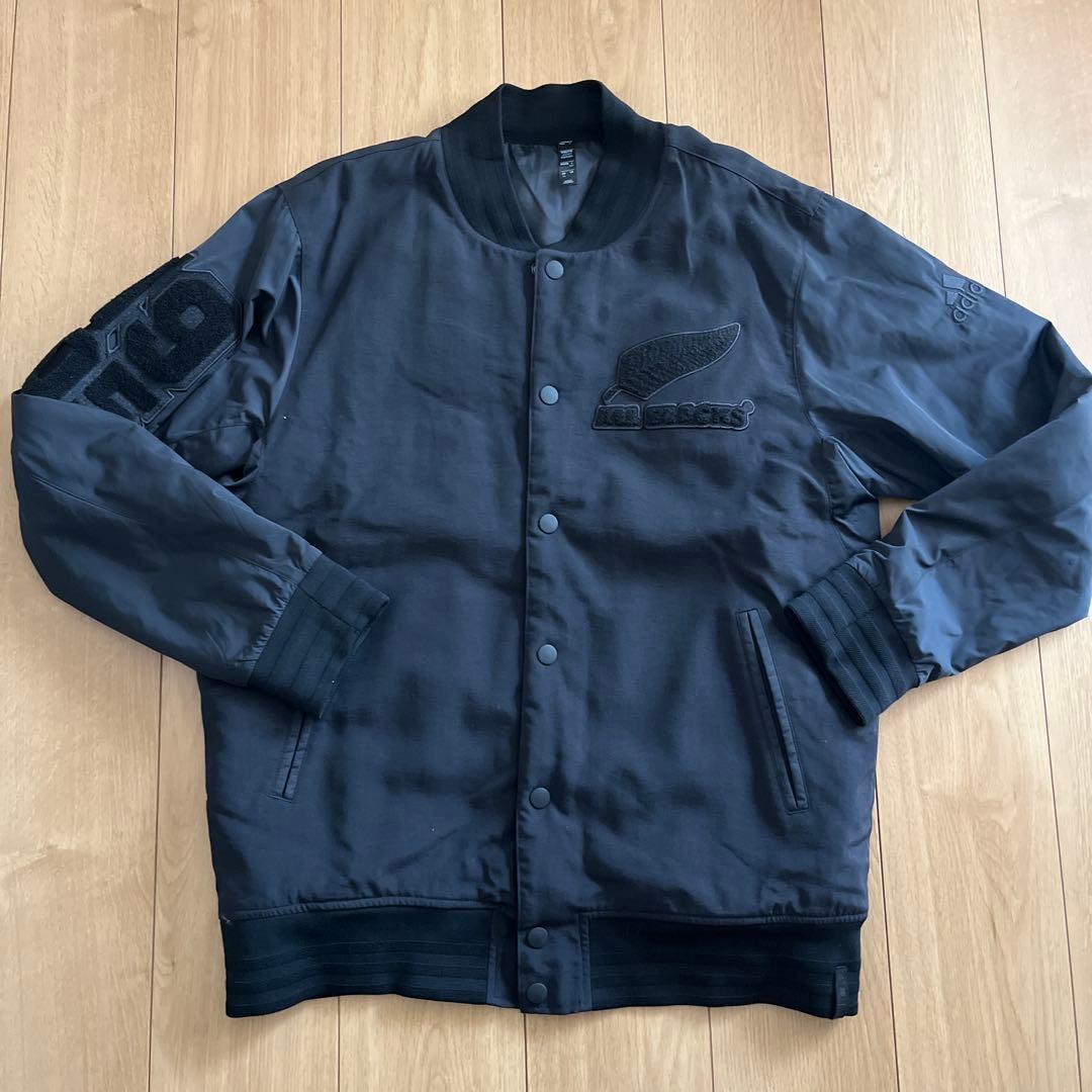 ゆ*や様 adidas スタジャン ブラック 1905年刺繍