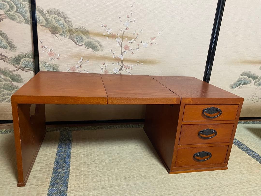 レトロな折りたたみ式文机