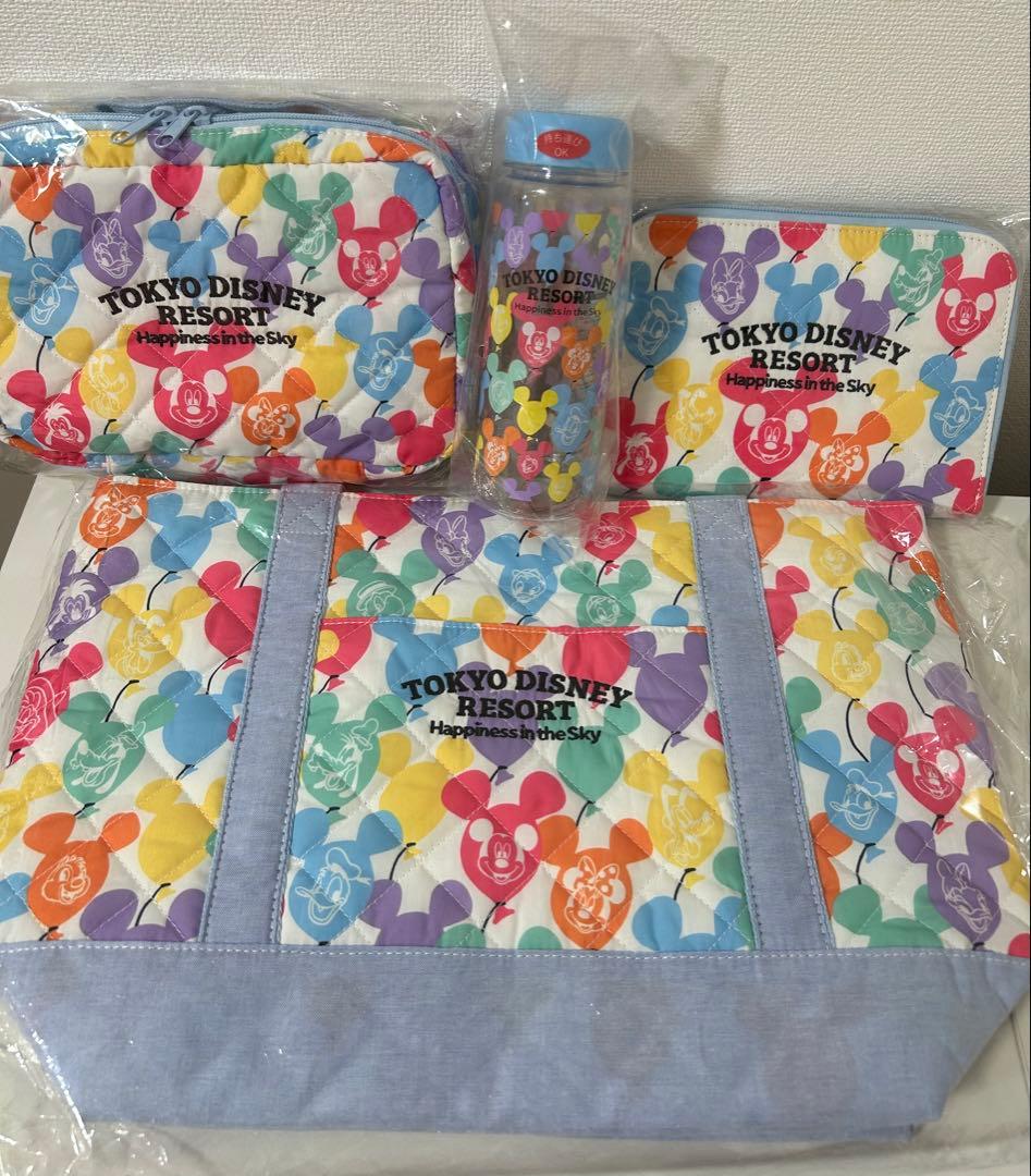 新品　4点　ディズニーリゾート　マザーズバッグ　母子手帳ケース　マザーズポーチ