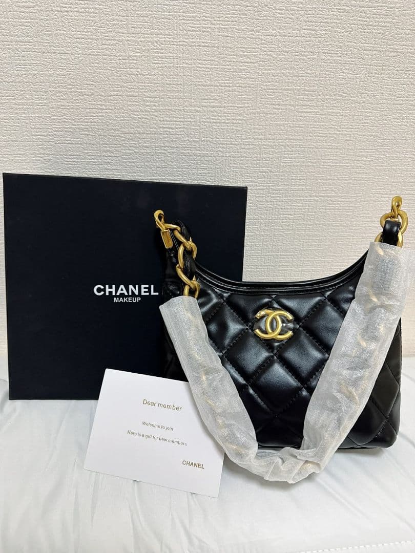 CHANEL シャネル　ノベルティ　バッグ　ブラック　ゴールドチェーン