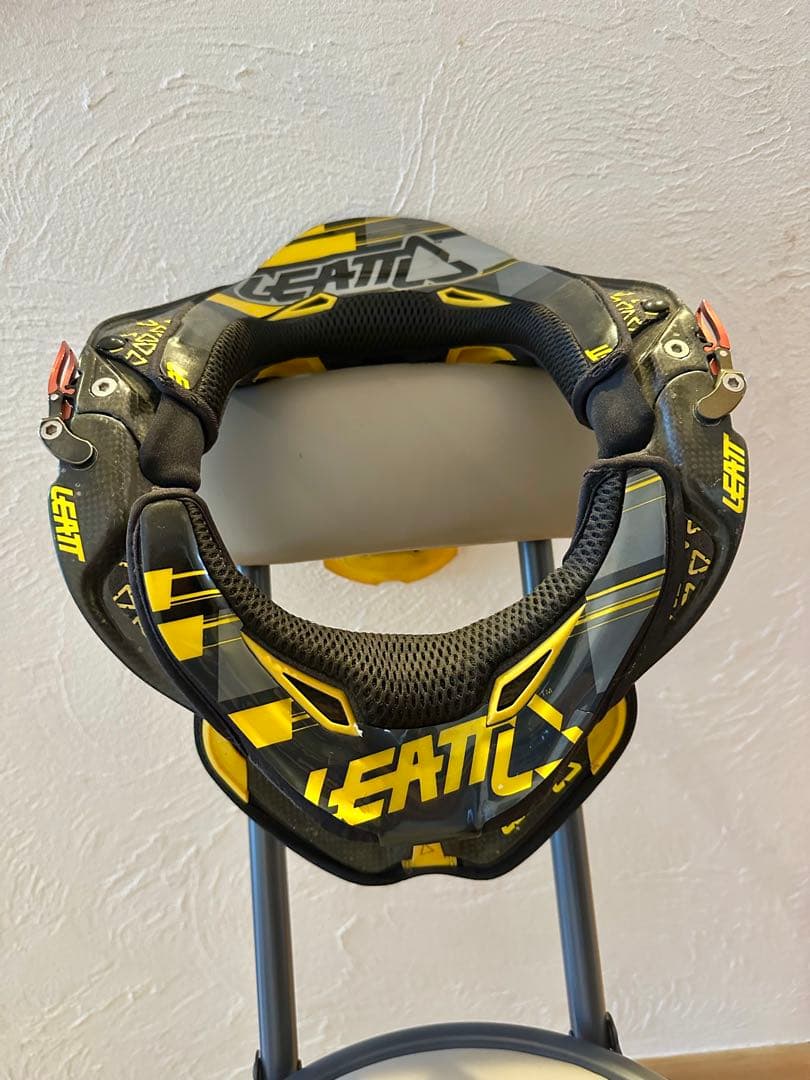 Leatt GPX Pro ネックブレース カーボン MX MTB ダウンヒル