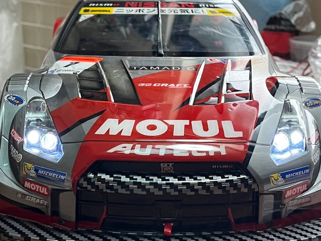 新品、未走行　タミヤ 1/10 MOTUL AUTECH GTRボディ