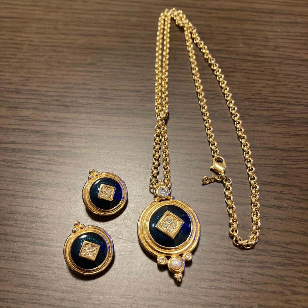 Burberrys ゴールド ネックレス イヤリング セット