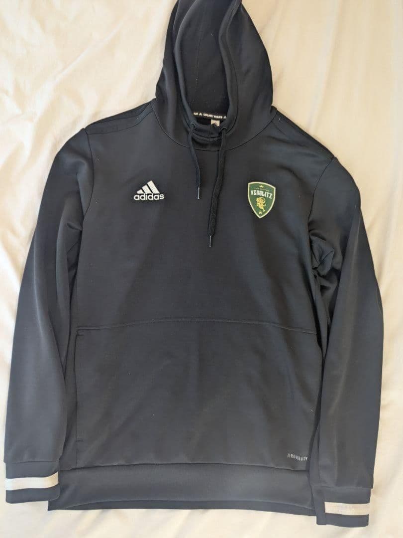★ラスト1点★　トヨタヴェルブリッツ×アディダス　支給品パーカー