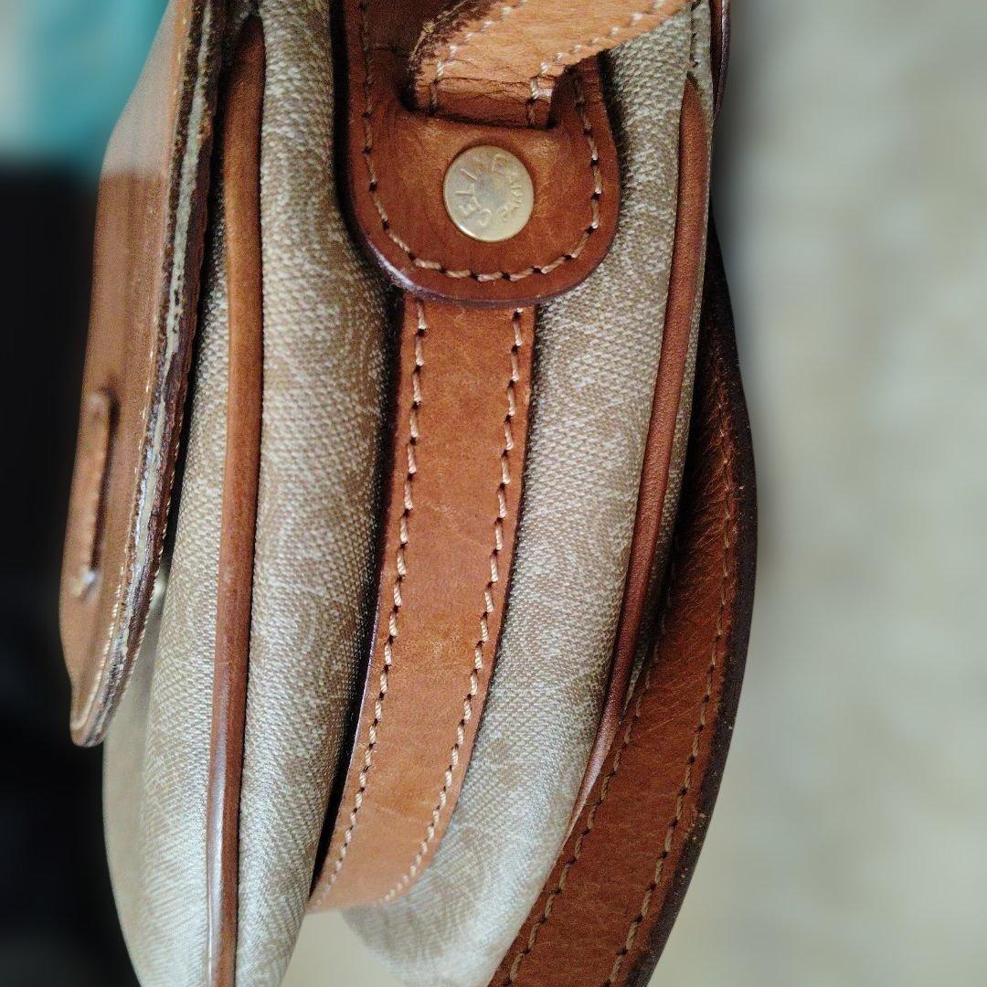 Celineセリーヌ ショルダーバッグ ブラウン/ベージュ マカダム　トリオンフ