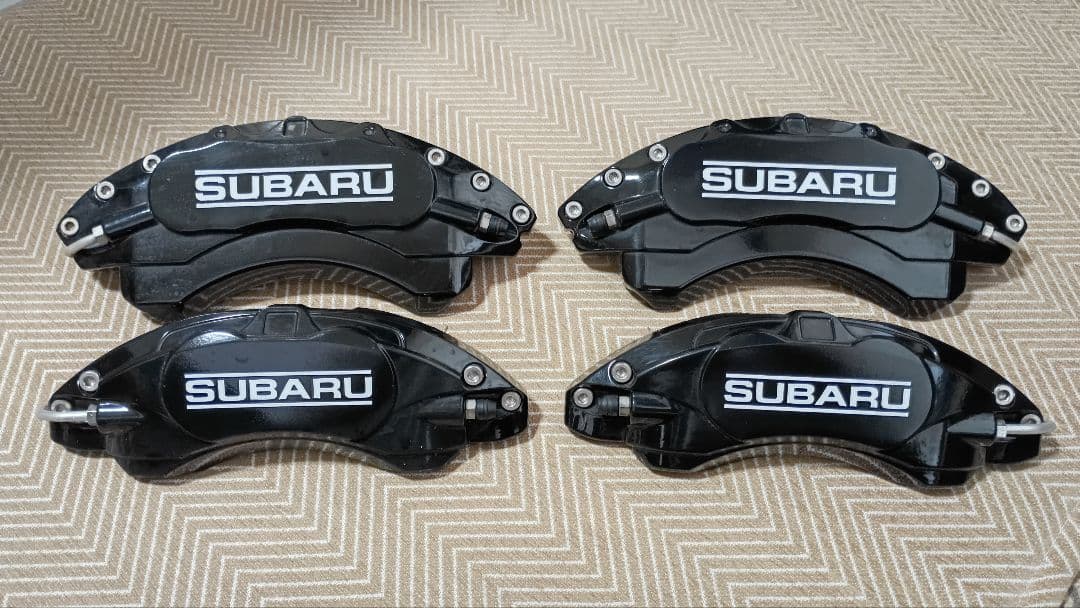SUBARU WRX S4 ブレーキキャリパーカバー