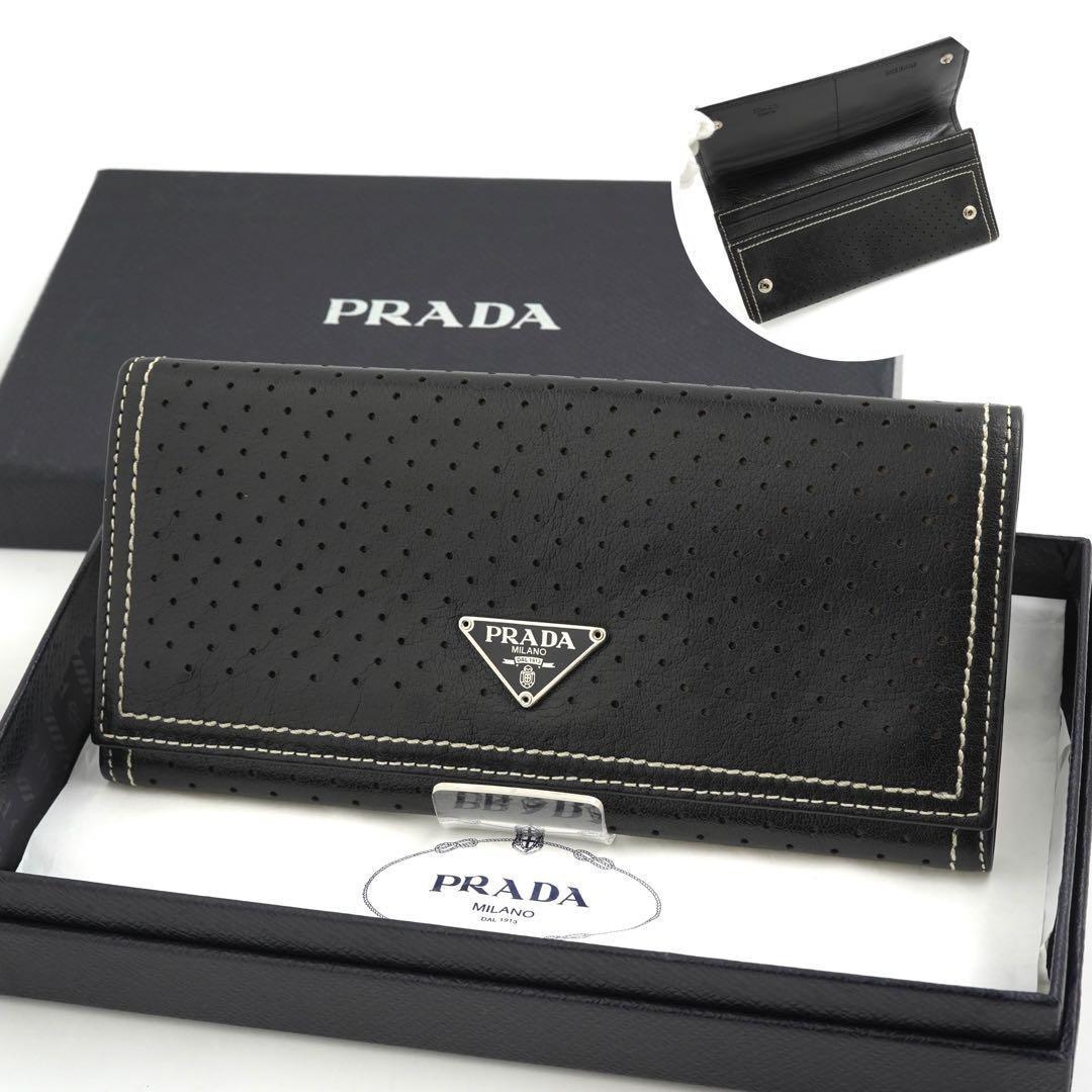 ✨新品未使用・箱付　PRADA 長財布　三角プレート　トライアングル　パンチング