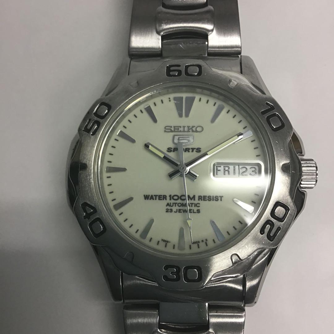 ❣️SEIKO セイコー❣️5 SPORTS 自動巻き　シースルーバック腕時計23石