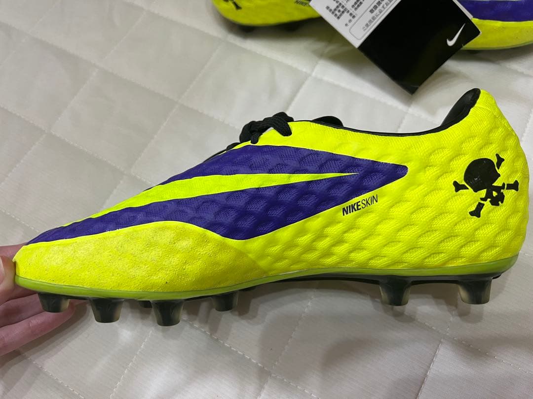 ハイパーヴェノムファントムHG-E サッカーシューズ 24.5cm