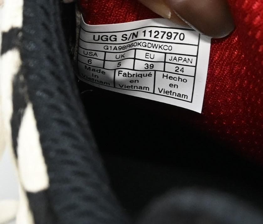 48238★年 UGG アグ ×ATMOS ダルメシアンハラコ スニーカー*