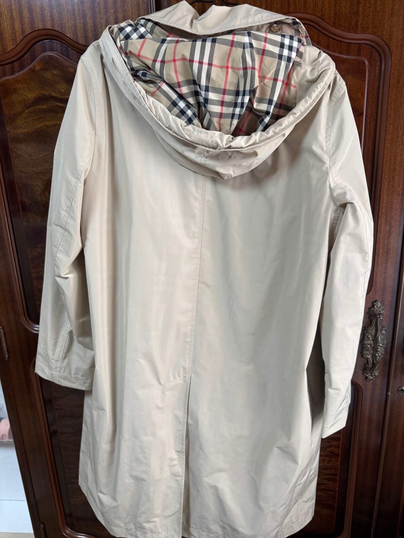 BURBERRY ベージュ フード付き Sサイズ トレンチコート