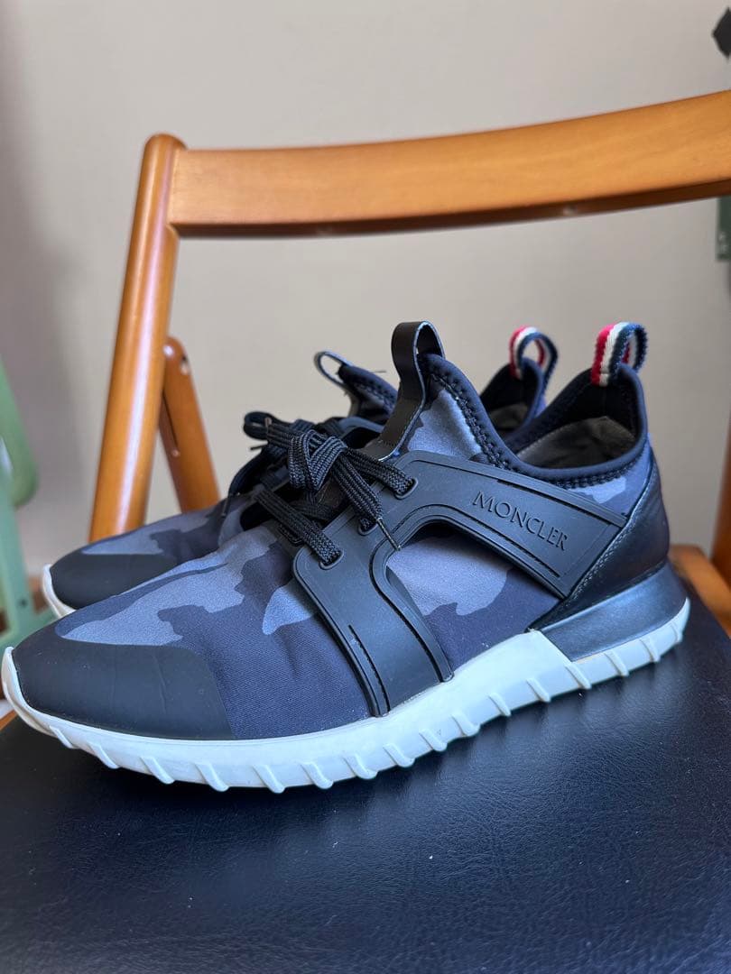 モンクレールスニーカー