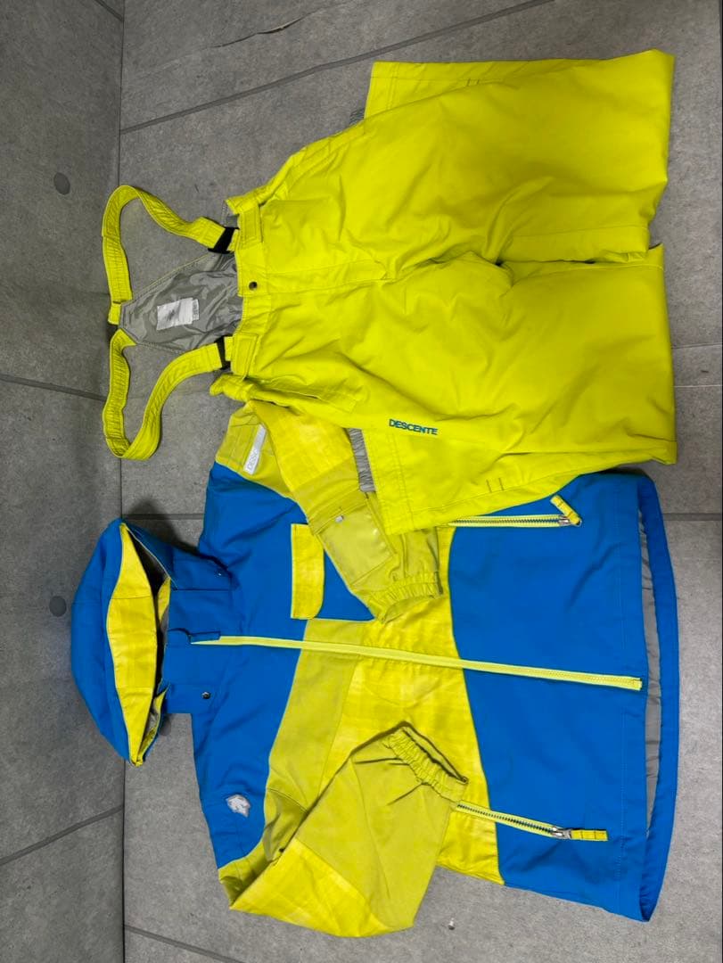デサント　スキーウェア　160サイズ　セットアップ
