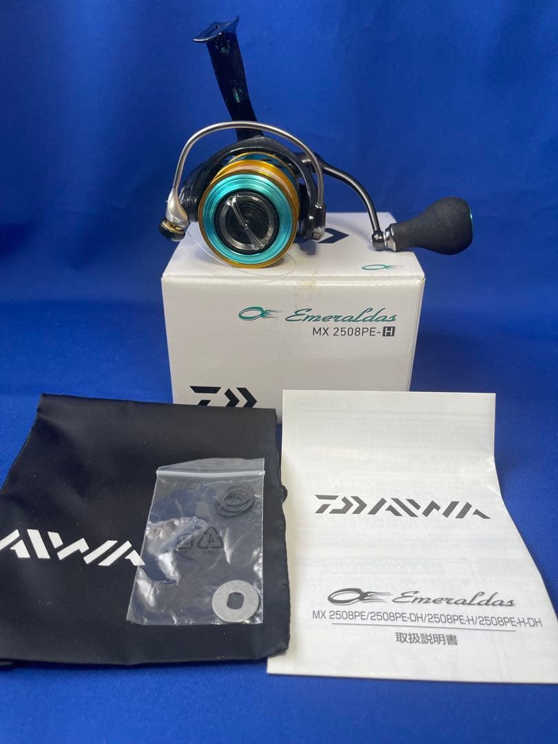 ダイワ エメラルダス MX 2508PE-H 17年モデル エギングリール 中古
