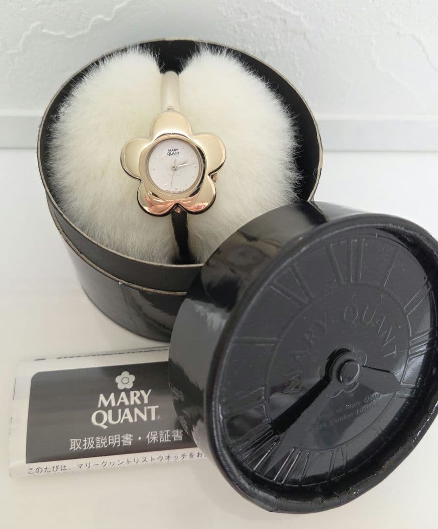 MARY QUANT バングルウォッチ　腕時計