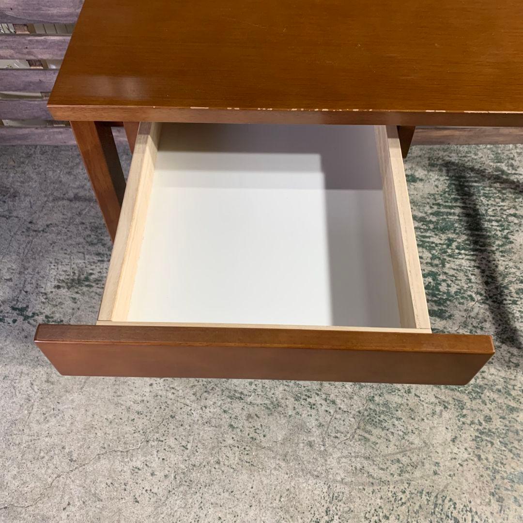 直接引取 K049 カリモク60 ライティングデスク 机