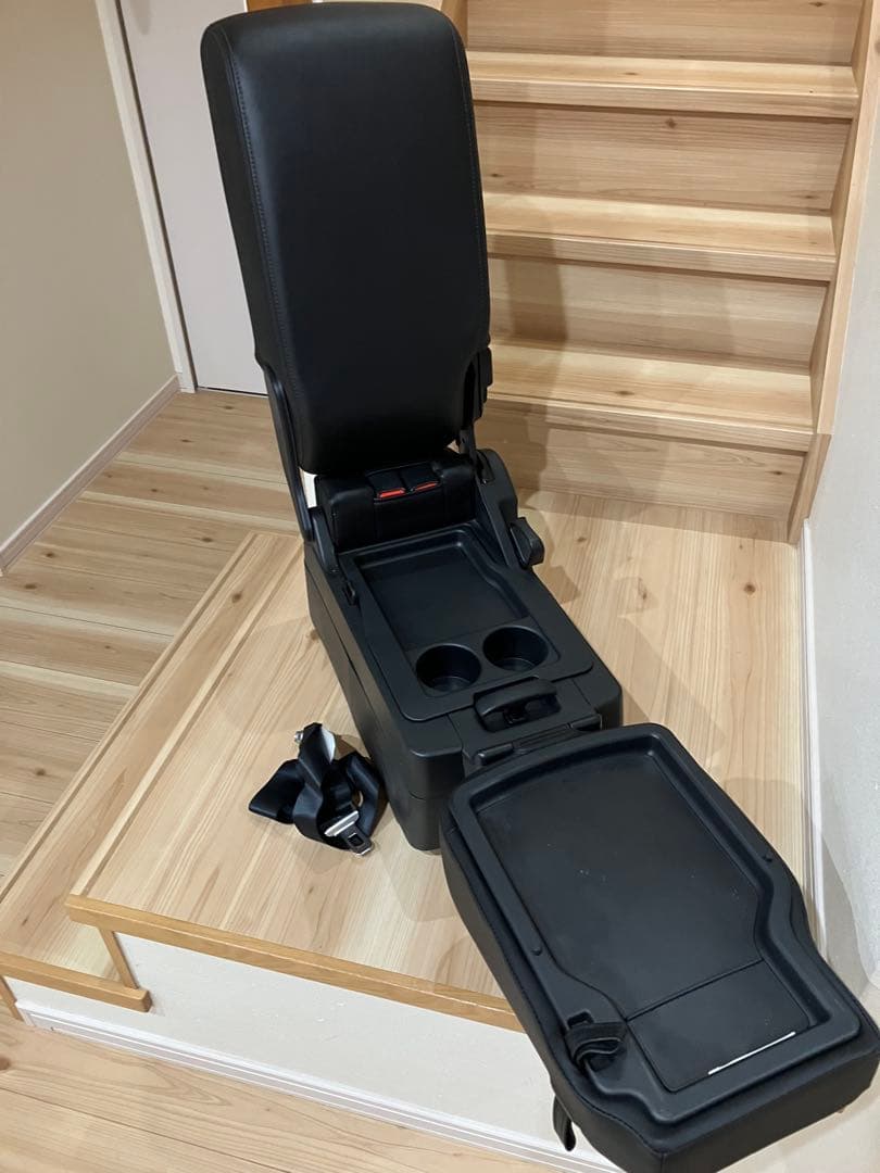 デリカD5に！他車種流用！ベンチシートなどに！