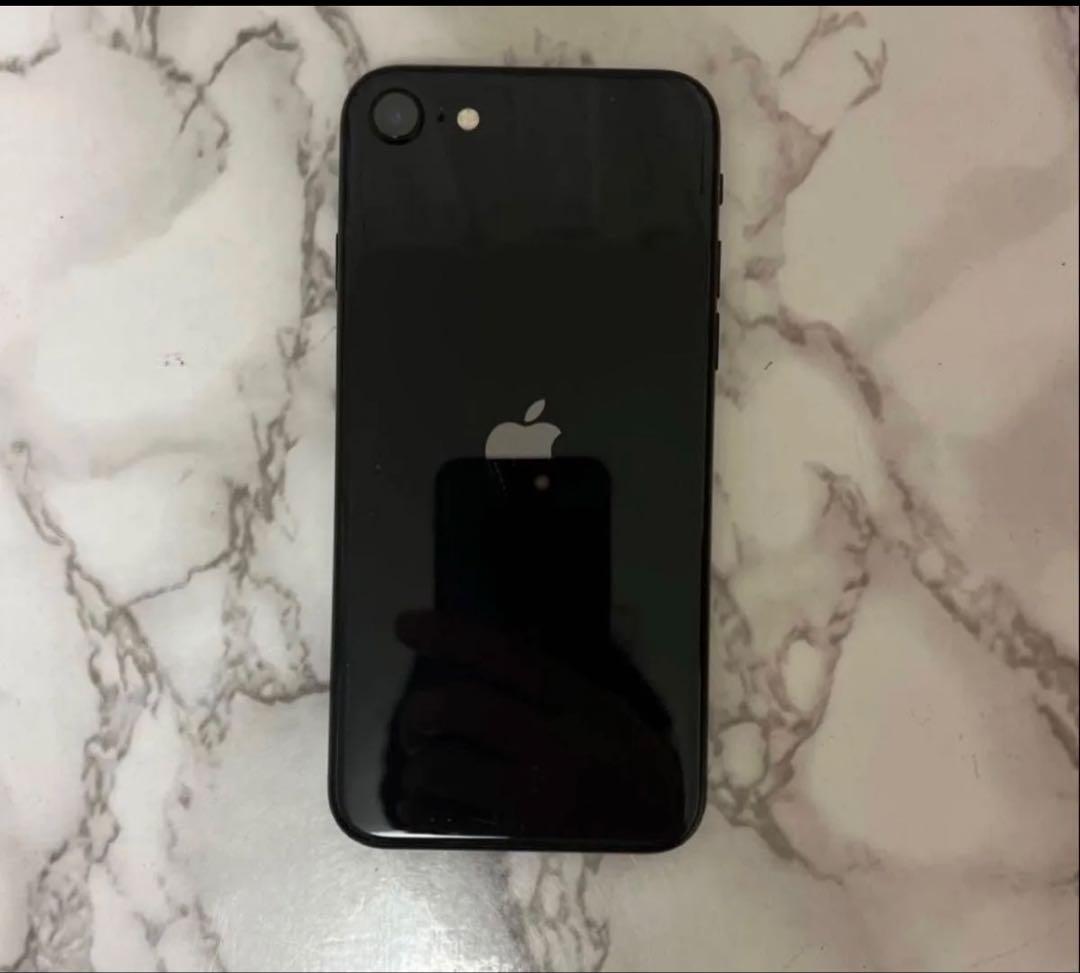 o*u様 美品 iPhone SE SIMロックなし　本体のみ