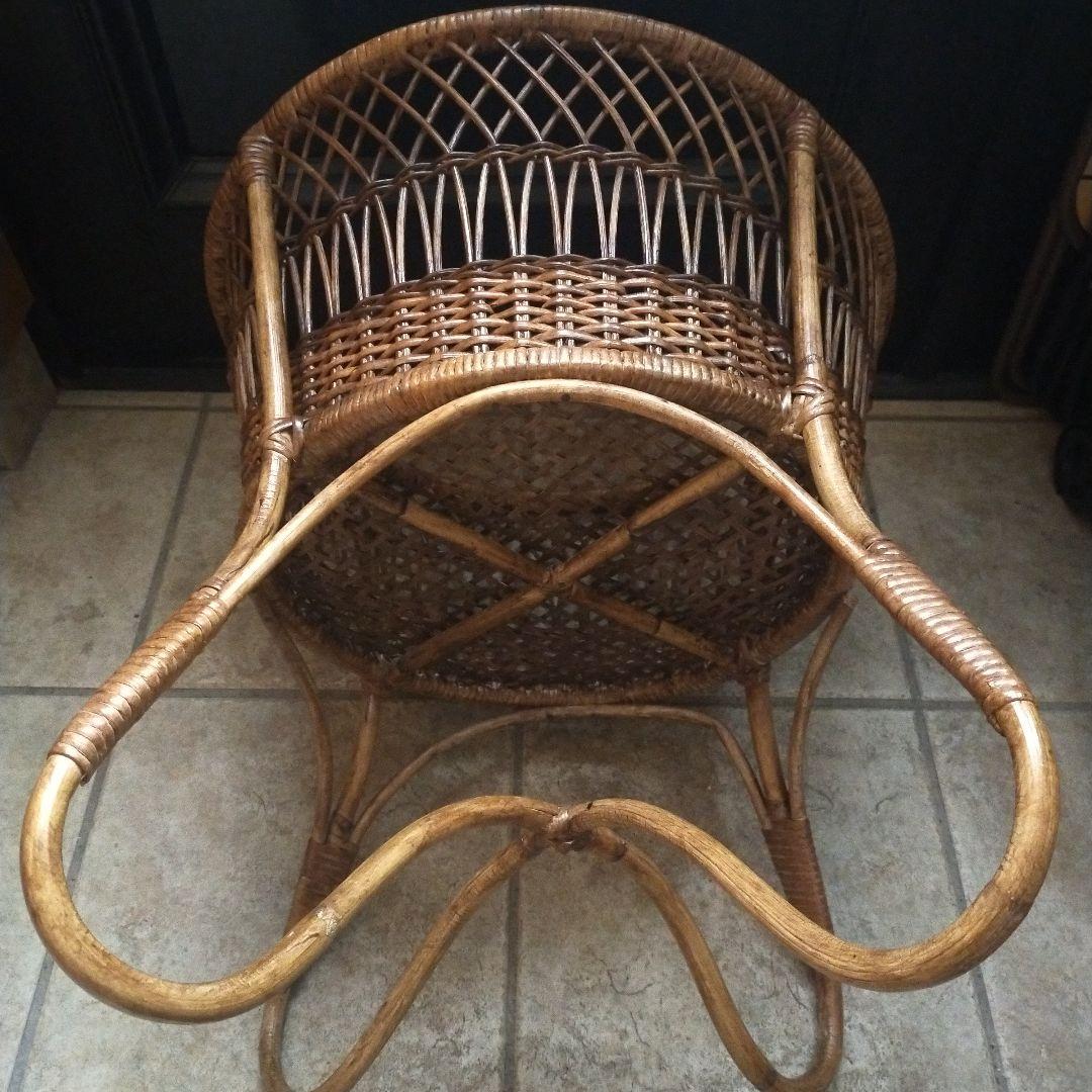 天然素材　籠　脚付き