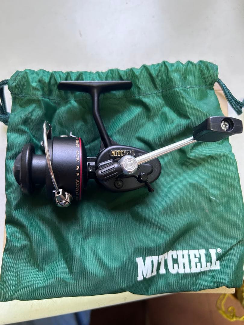 MITCHELL カーボン リール 収納袋付き