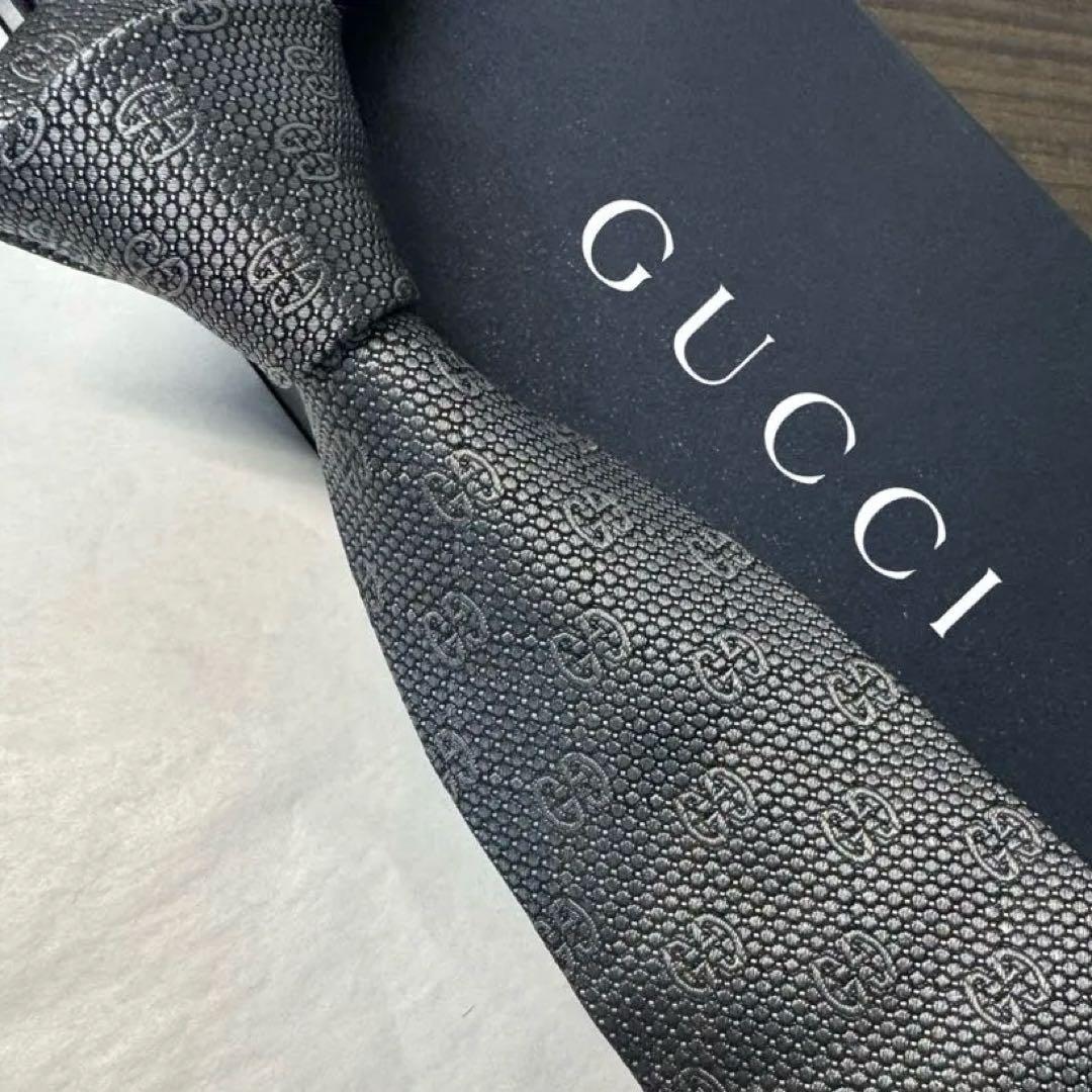 定価3.6万 近年モデル GUCCI グッチ GG柄 ネクタイ 蜂 ガンメタ