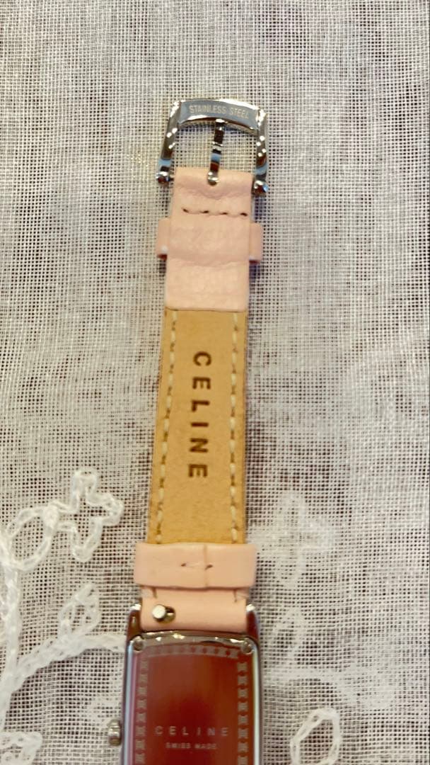 【お値下げ】CELINE未使用ピンクレザー アナログ腕時計　新品電池　稼働品