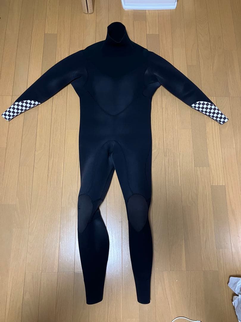 ウェットスーツセミドライ（5ミリ×3ミリ）国産フルオーダー HIRUKAWA