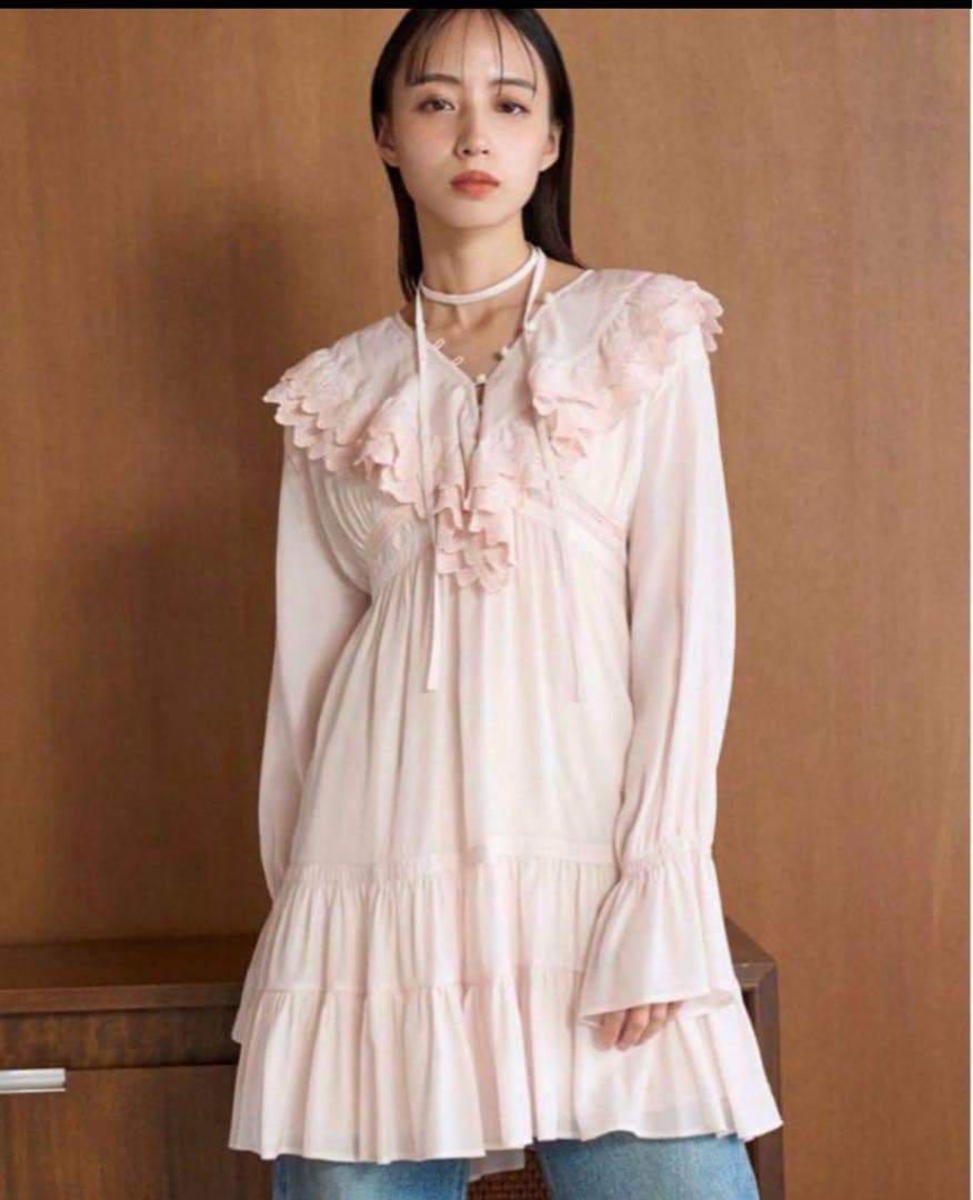 【美品】snidel コットンライクラッフルカラーチュニック