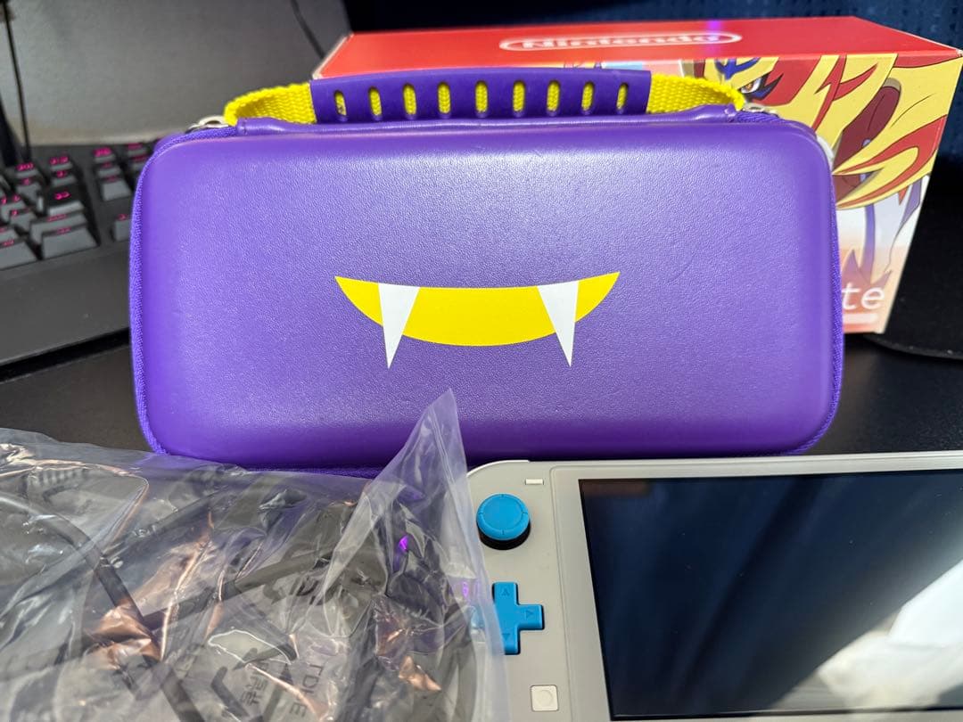 Nintendo Switch Lite ザシアン ザマゼンダ