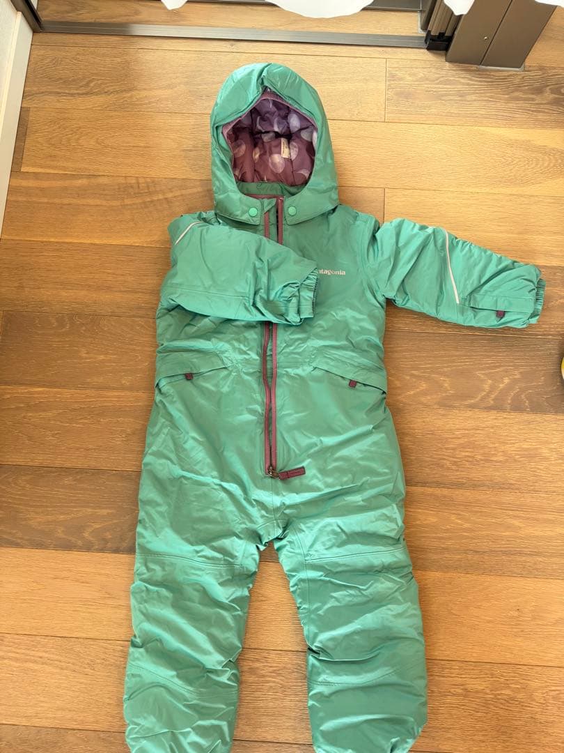 patagonia 3T フード付きスキーウェア 手袋と靴をプレゼント