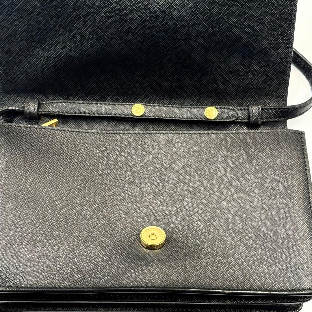 PRADAサフィアーノショルダーバッグウォレットブラック ゴールド金具20cm