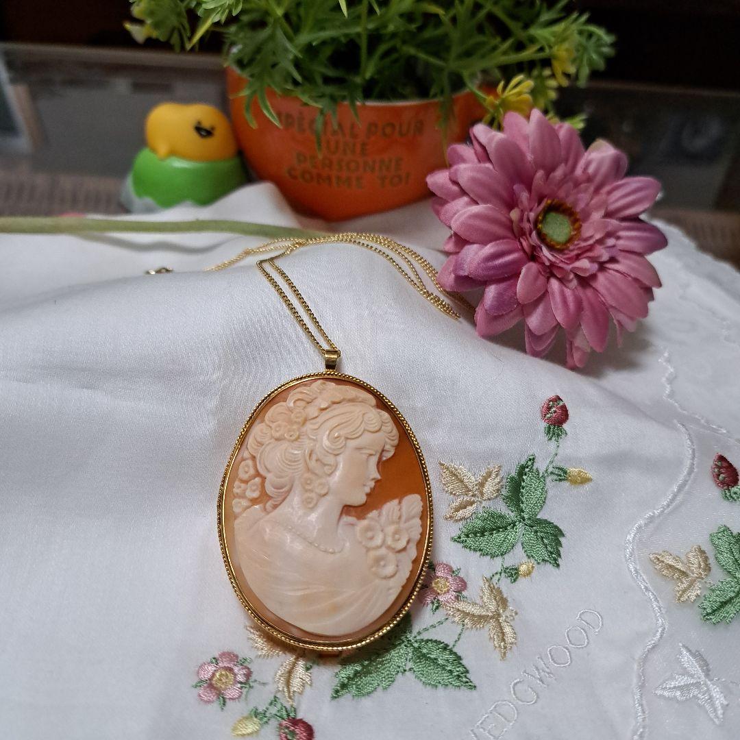 カメオペンダント&ブローチ