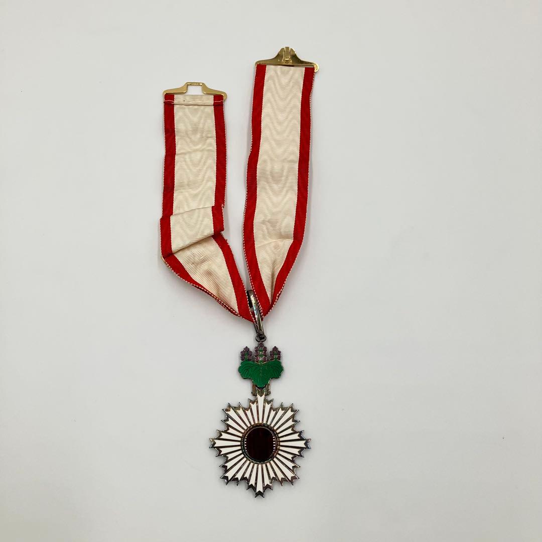 勲三等旭日中綬章？　 本体のみ　＊説明必読要