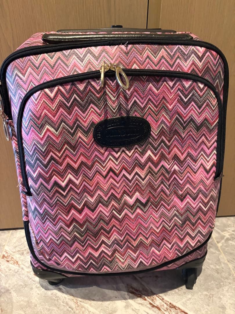 ミッソーニキャリーケース