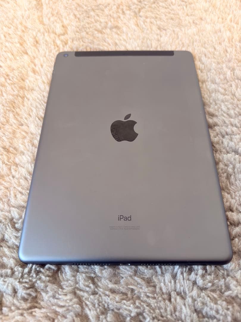 Apple iPad セルラーモデル　SIMフリー　第8世代