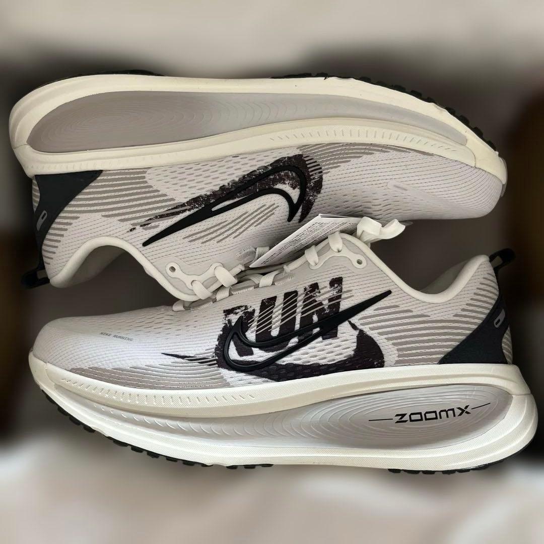 スパイク・シューズ Nike VOMERO 18 RUN 26.5cm