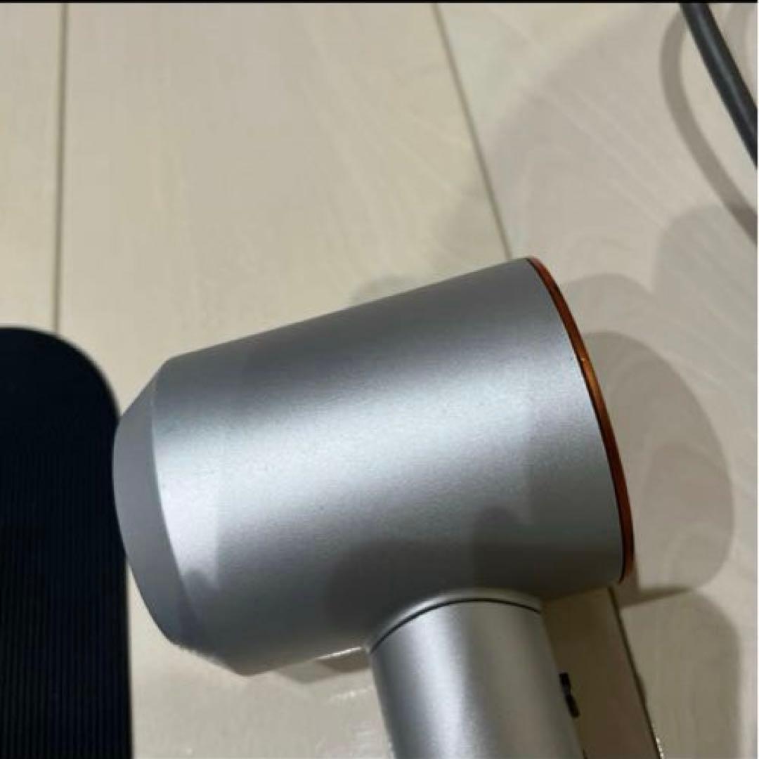 さくたろう。Dyson ダイソン　ストレイトナー　ドライヤー　セット売り