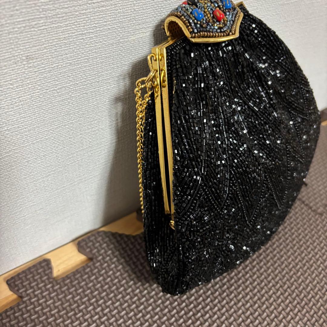 LUMY♡ビーズ装飾　黒　バッグ　留め具　チェーン　ブラック　パーティー